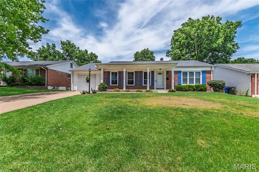 6011 Ranchwood Drive, Affton, MO 63123 - #3