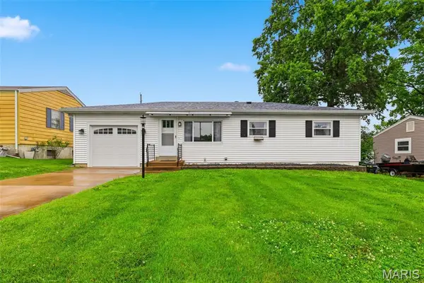 4135 Sweet Gum Drive, St Louis, MO 63125
