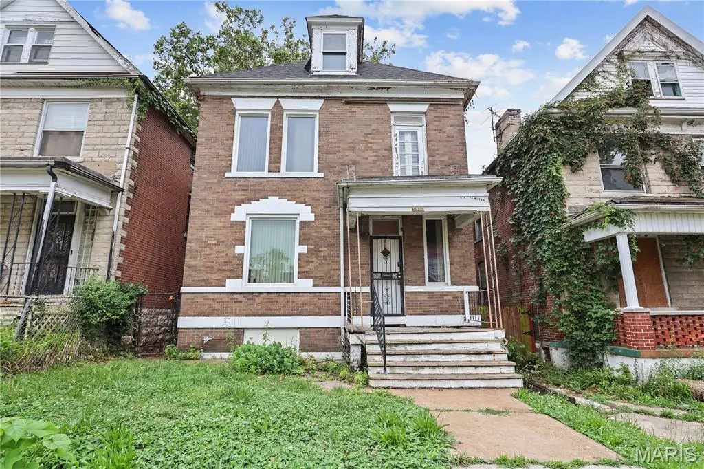 5960 Minerva Avenue, Saint Louis, MO 63112 - #1