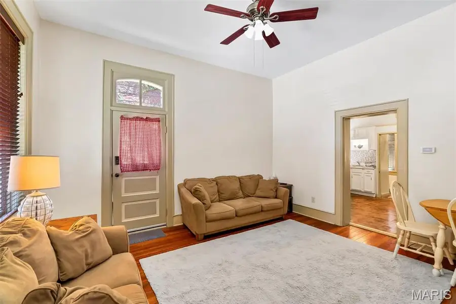 2618 Missouri Avenue, Saint Louis, MO 63118 - #3