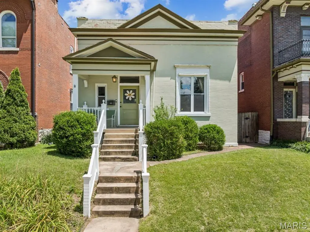 2704 Louisiana Avenue, Saint Louis, MO 63118 - #1