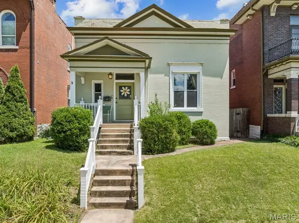 2704 Louisiana Avenue, St Louis, MO 63118