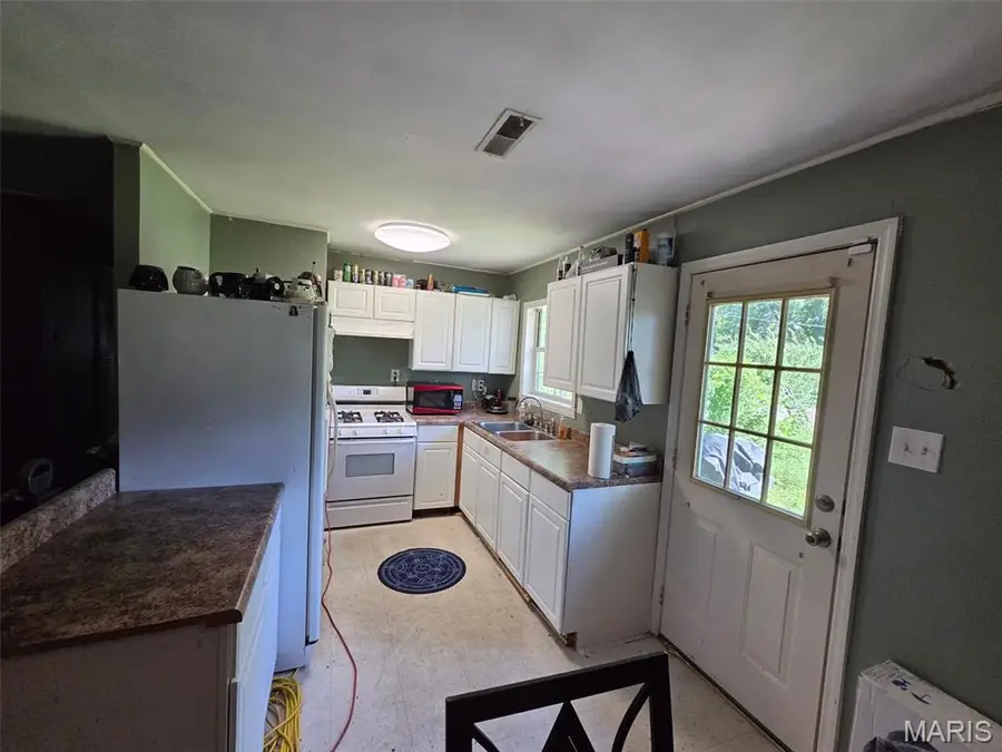 1115 N 39th Street, Belleville, IL 62226 - #3