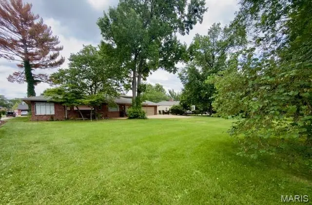 5935 Highfield Road, Saint Louis, MO 63109 - #2