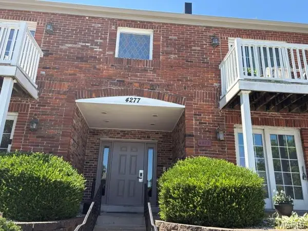 4277 Forest De Ville Drive #E, Unincorporated, MO 63129