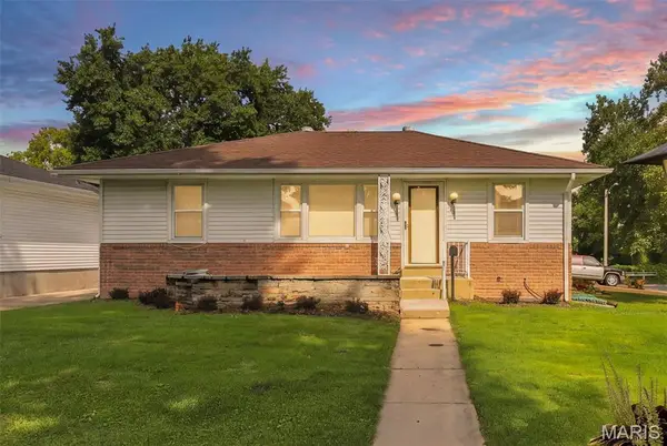1 Louise Court, Florissant, MO 63031