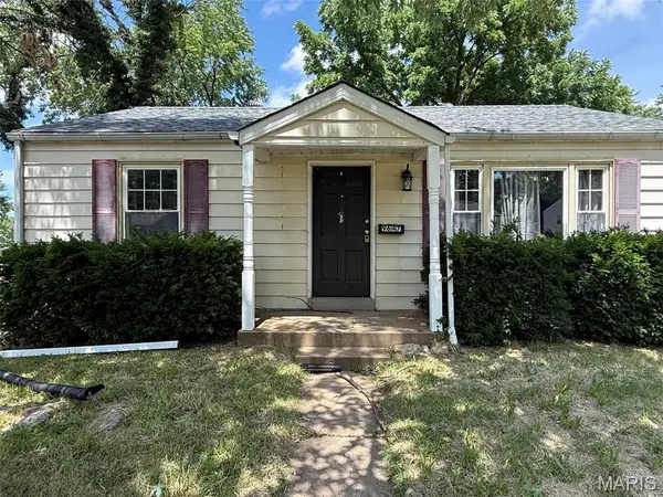 9647 Margo Ann Lane, St Ann, MO 63134