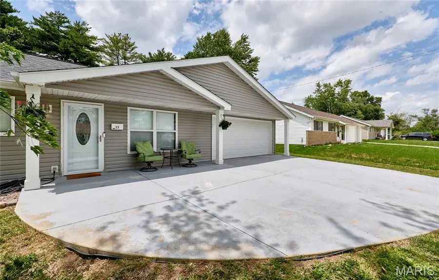 23 Saint Margaret Lane, Ofallon, MO 63366 - #3