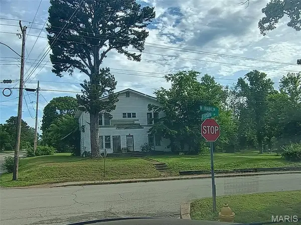 1302 W Franklin Street, Salem, MO 65560