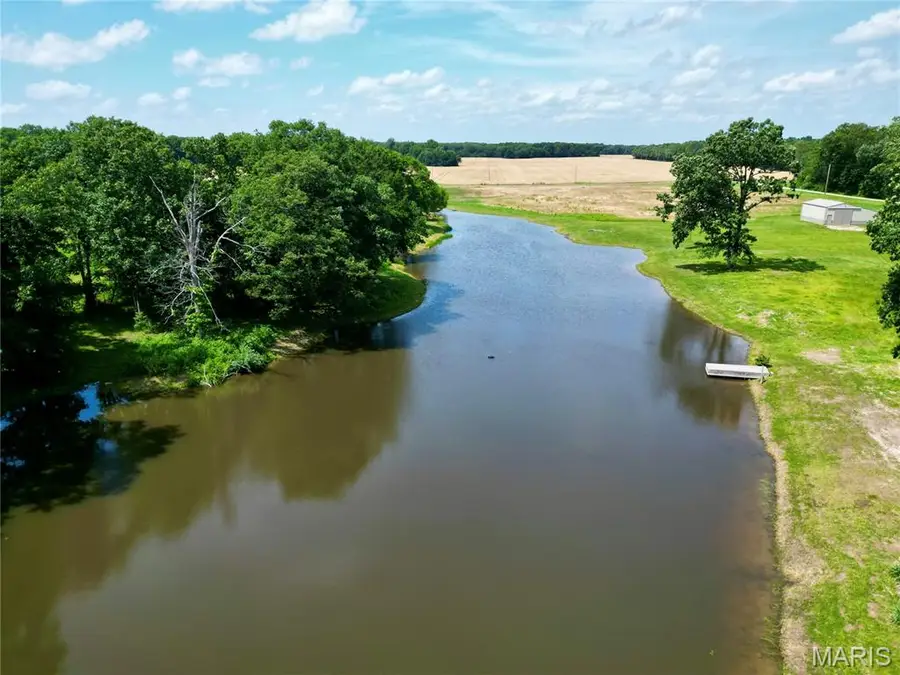 688 Donnell Avenue, Sorento, IL 62086 - #3