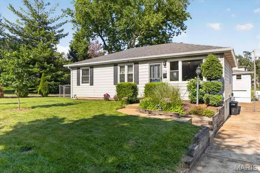 1178 Margaret Lane, Saint Louis, MO 63132 - #3