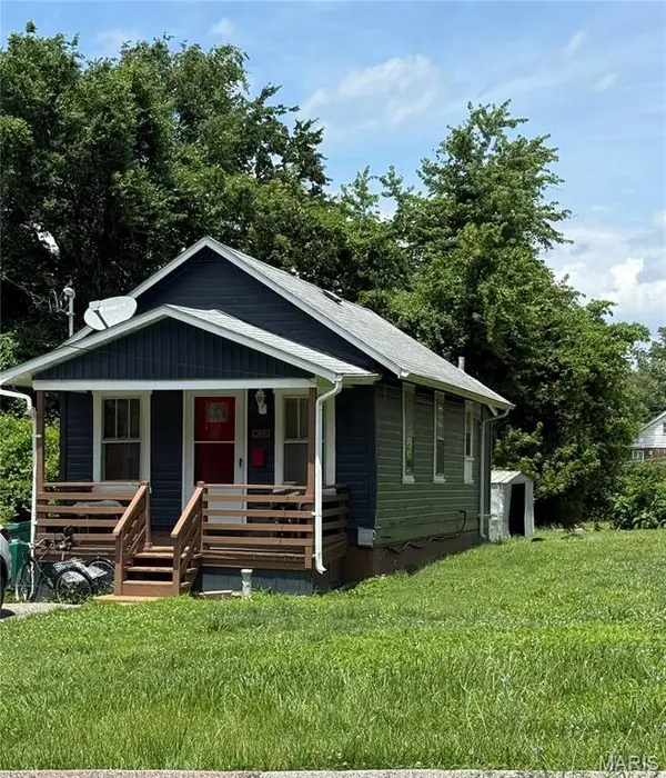 437 Thrift Avenue, St Louis, MO 63137
