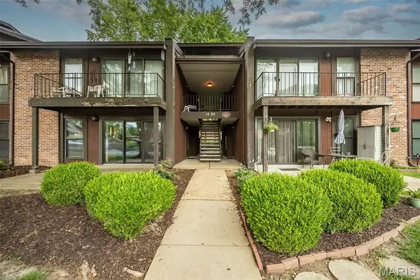 1090 Mersey Bend Drive #A, St Louis, MO 63129