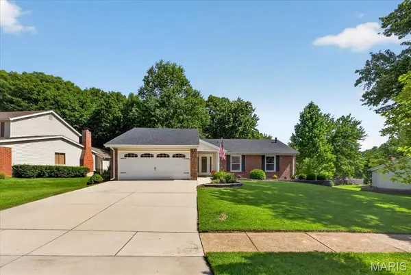 1471 Cherry Creek Lane, Manchester, MO 63021