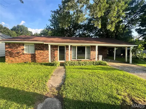114 E Phillips Ave, Lilbourn, MO 63862