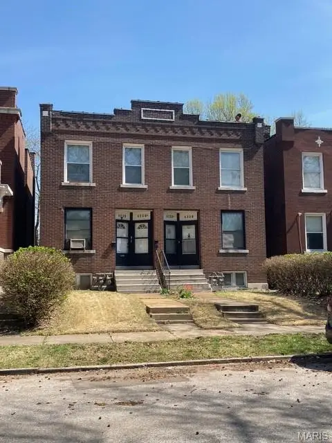 4228 Clarence Avenue, Saint Louis, MO 63115 - #1