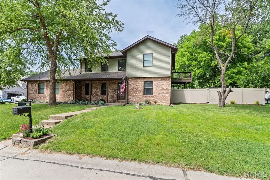 608 Goldfinch Lane, Troy, IL 62294 - #2