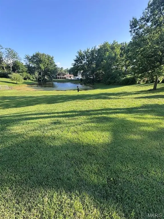 2558 Bluffwood Drive, St Louis, MO 63129
