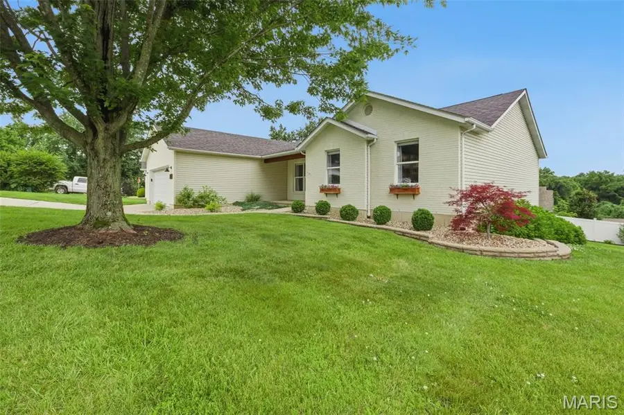 201 Hara Lane, Washington, MO 63090 - #3