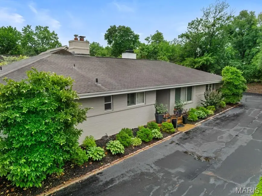 15 Glen Creek Lane, Ladue, MO 63124 - #1