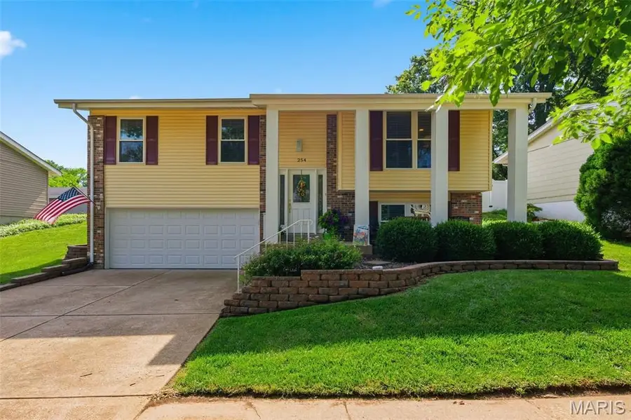 254 Village Mead Drive, Ballwin, MO 63021 - #2