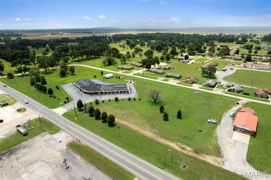 2889 N Douglas, Malden, MO 63863 - #1