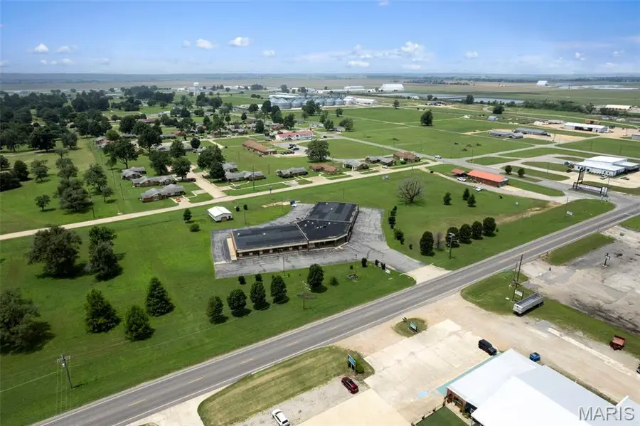 2889 N Douglas, Malden, MO 63863 - #3
