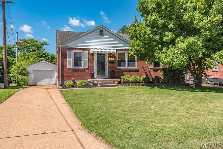 4348 Schirmer Street, Saint Louis, MO 63116 - #3