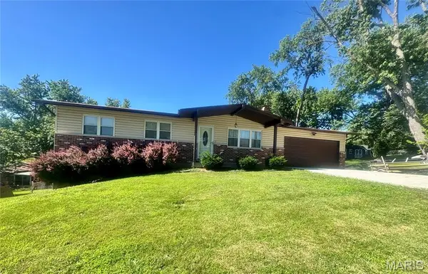 2831 Corral Estates Drive, Arnold, MO 63010