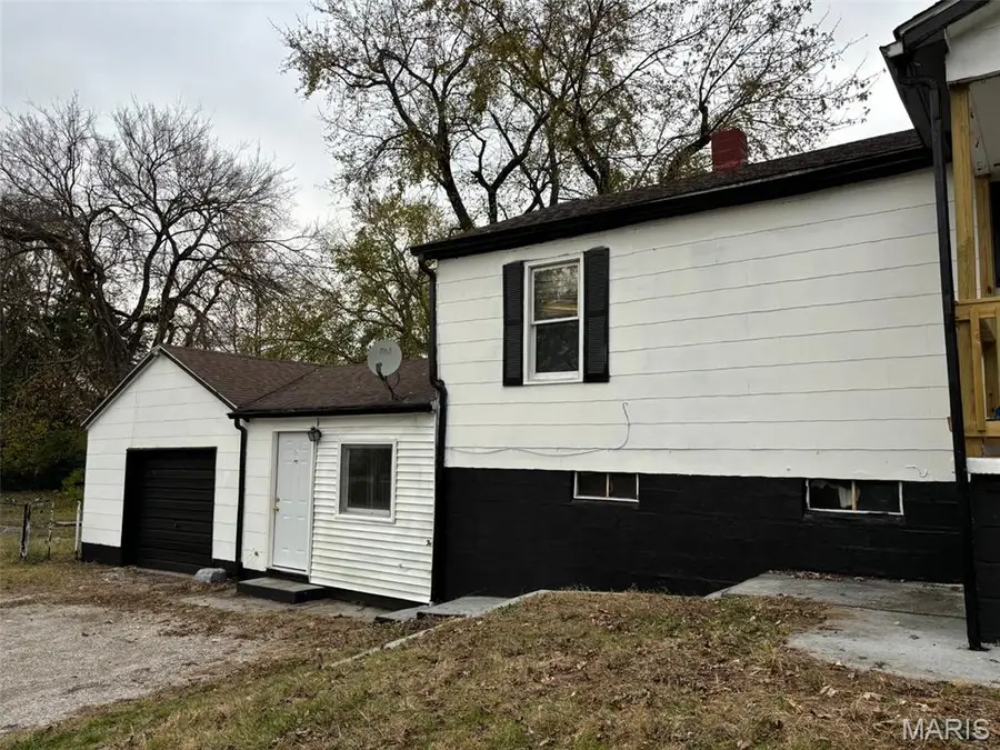1301 Upper Cahokia Road, Cahokia, IL 62206 - #3