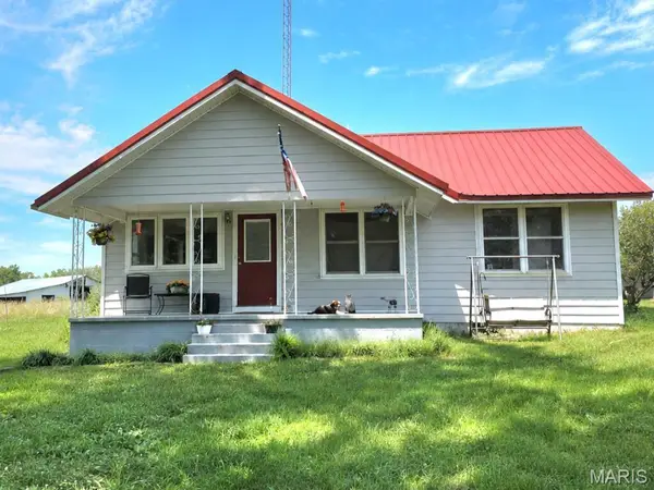 16861 Brushy Creek Drive, Houston, MO 65483