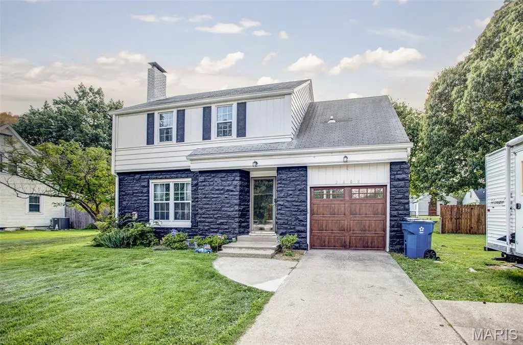 2408 Alby Street, Alton, IL 62002 - #1