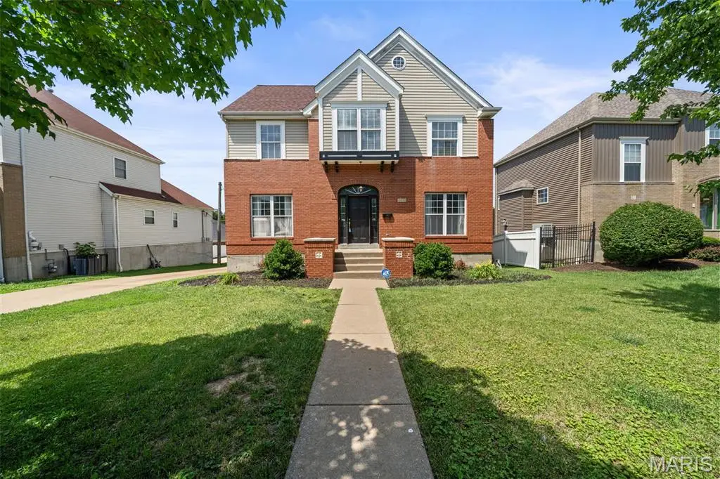 2915 Saint Vincent Avenue, Saint Louis, MO 63104 - #1