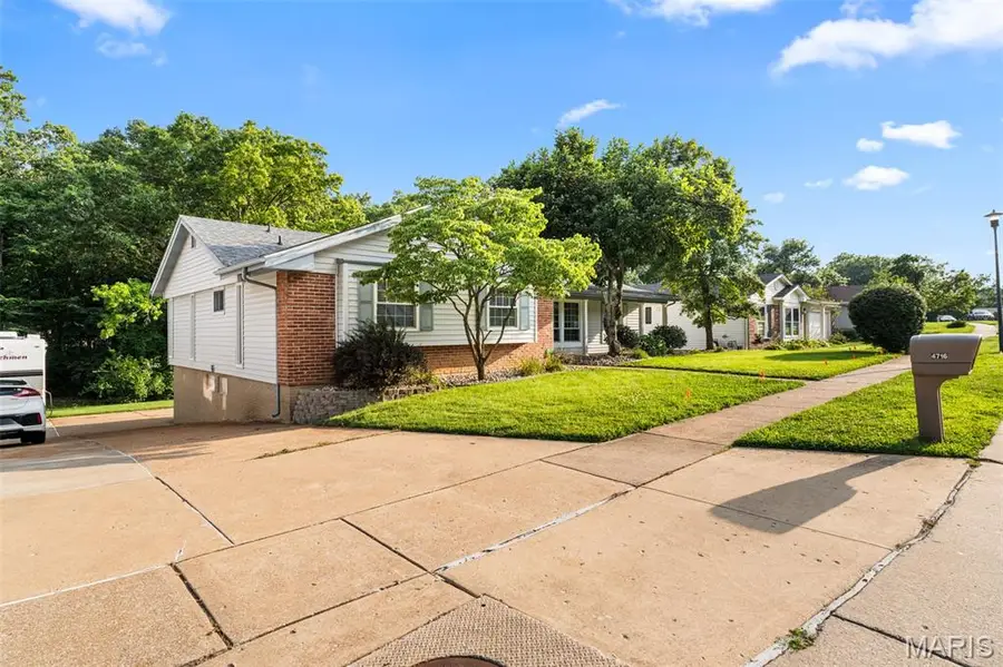 4716 Brookton Way, Saint Louis, MO 63128 - #3