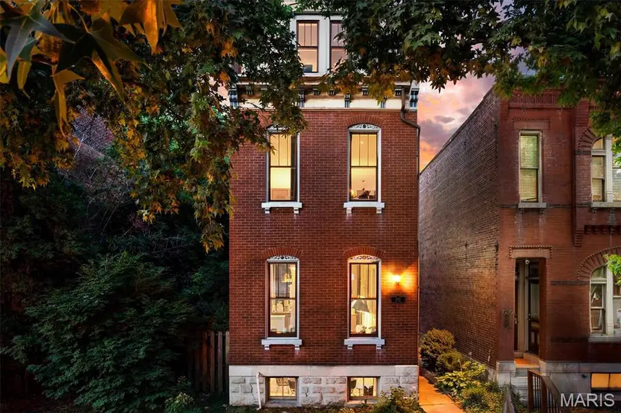 1941 Congress Street, Saint Louis, MO 63118 - #3