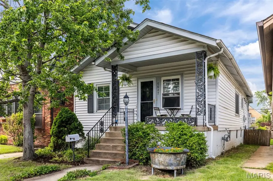 5627 Nottingham Avenue, Saint Louis, MO 63109 - #3