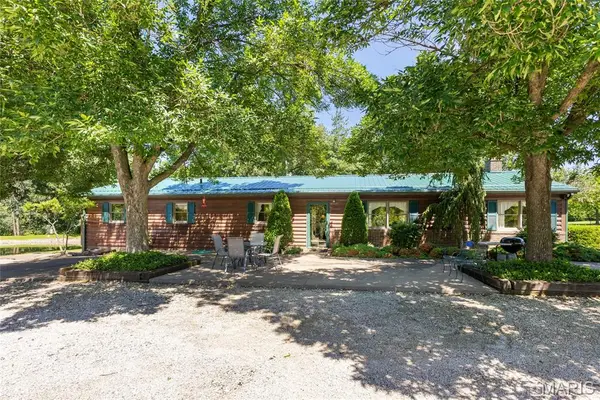 30677 252nd Avenue, Durham, MO 63438