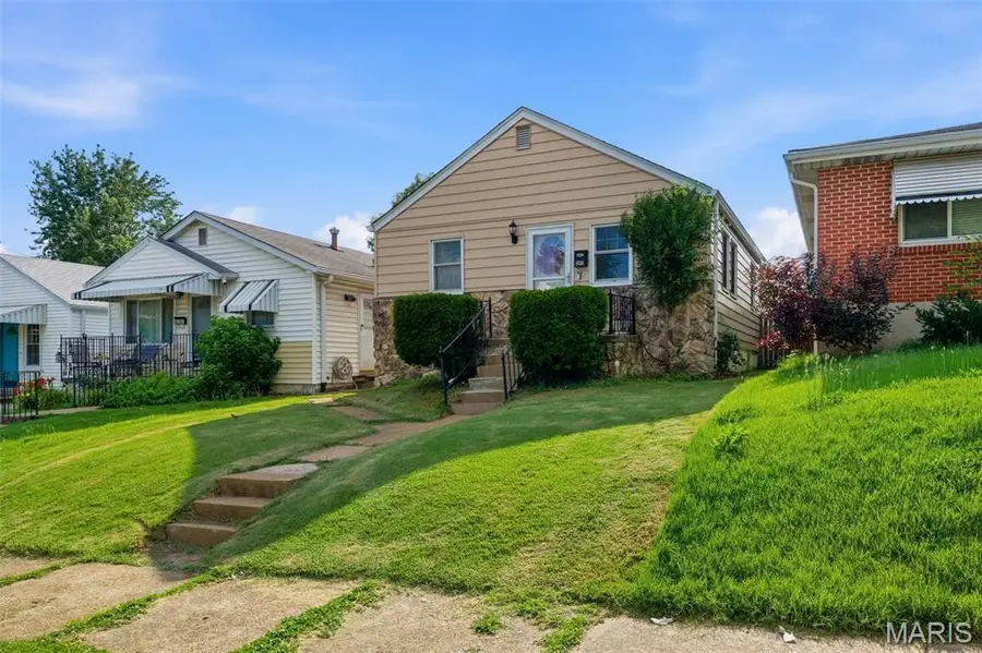 1511 Sproule Avenue, Saint Louis, MO 63139 - #2