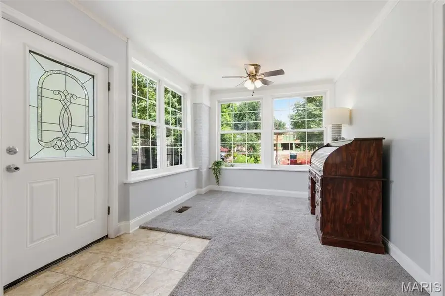 7385 Arlington Drive, Saint Louis, MO 63117 - #3