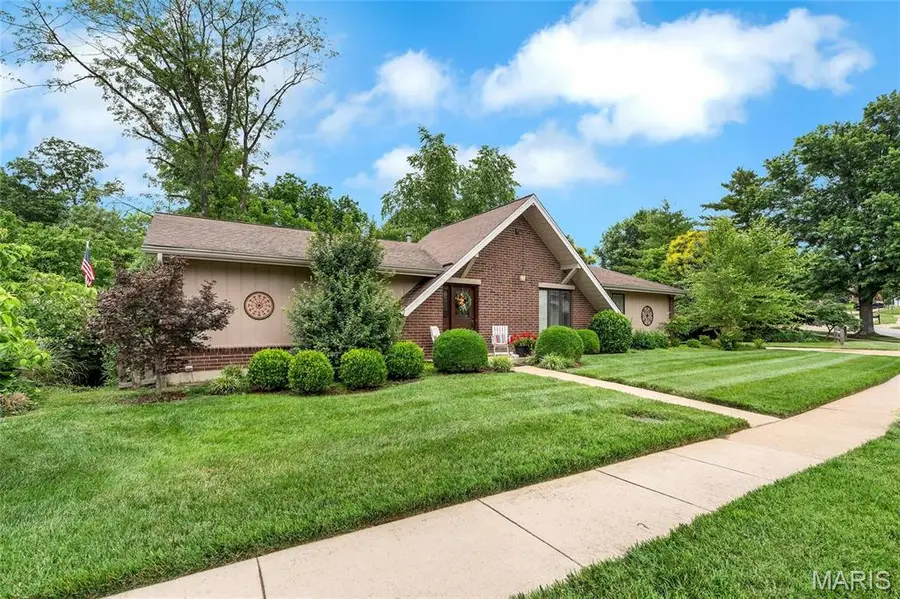 4686 Britcastle Drive, Saint Louis, MO 63128 - #2