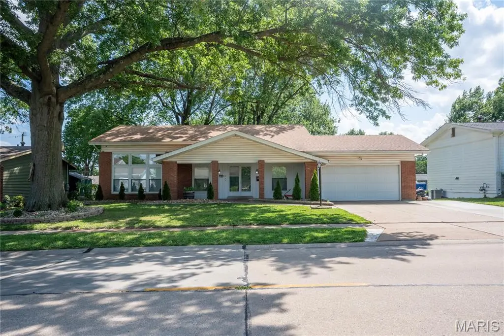 534 Coach Light Lane, Hazelwood, MO 63042 - #1