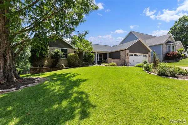 1353 Montevale Court, Fenton, MO 63026
