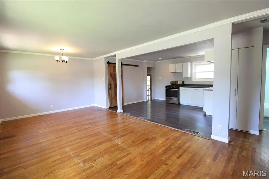 10359 Roscommon Drive, Saint Louis, MO 63123 - #2