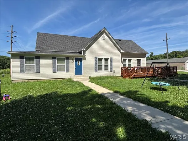 559 Alice Avenue, Greenville, IL 62246