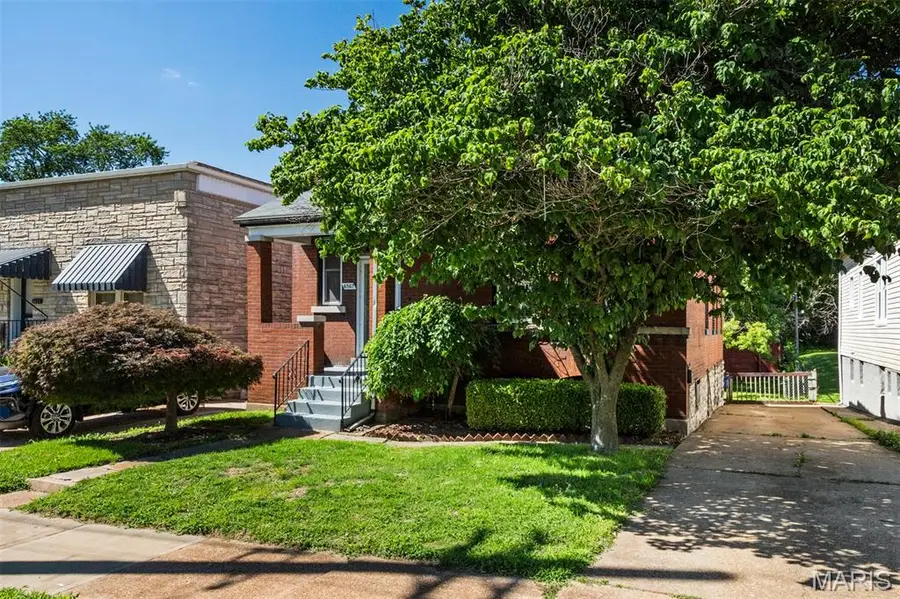 6567 Fyler Avenue, Saint Louis, MO 63139 - #2