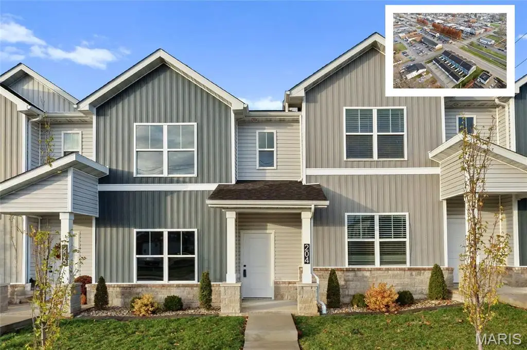 204 W State Street, Ofallon, IL 62269 - #1
