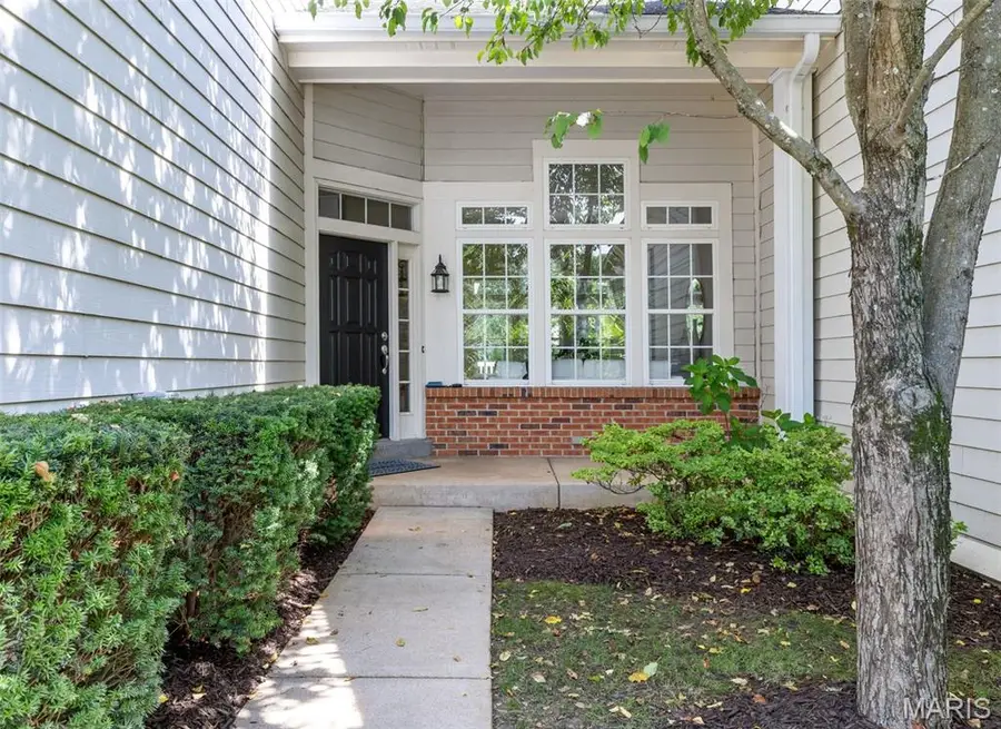 16816 Chesterfield Bluffs Circle, Chesterfield, MO 63005 - #2