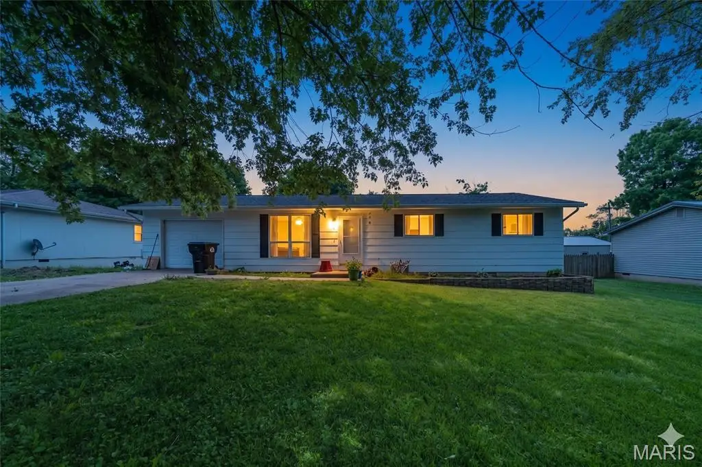 8 Saint Ann Avenue, Saint James, MO 65559 - #1