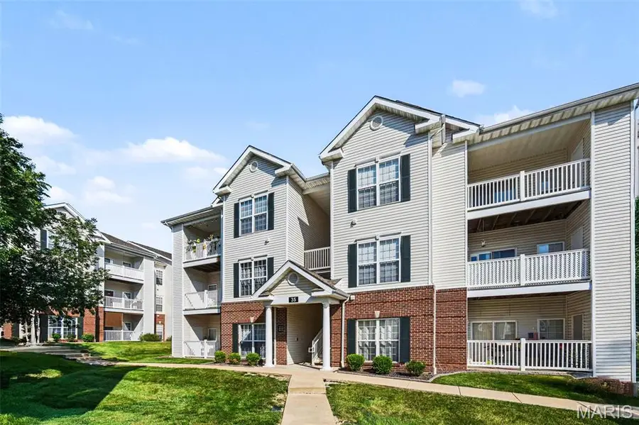 35 Kassebaum Lane #205, Saint Louis, MO 63129 - #3