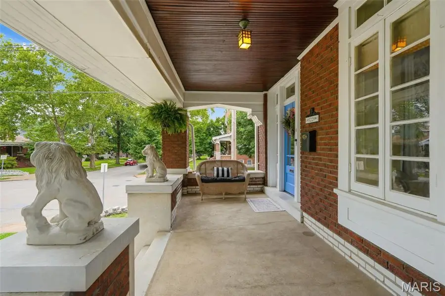 5229 Lisette Avenue, Saint Louis, MO 63109 - #3